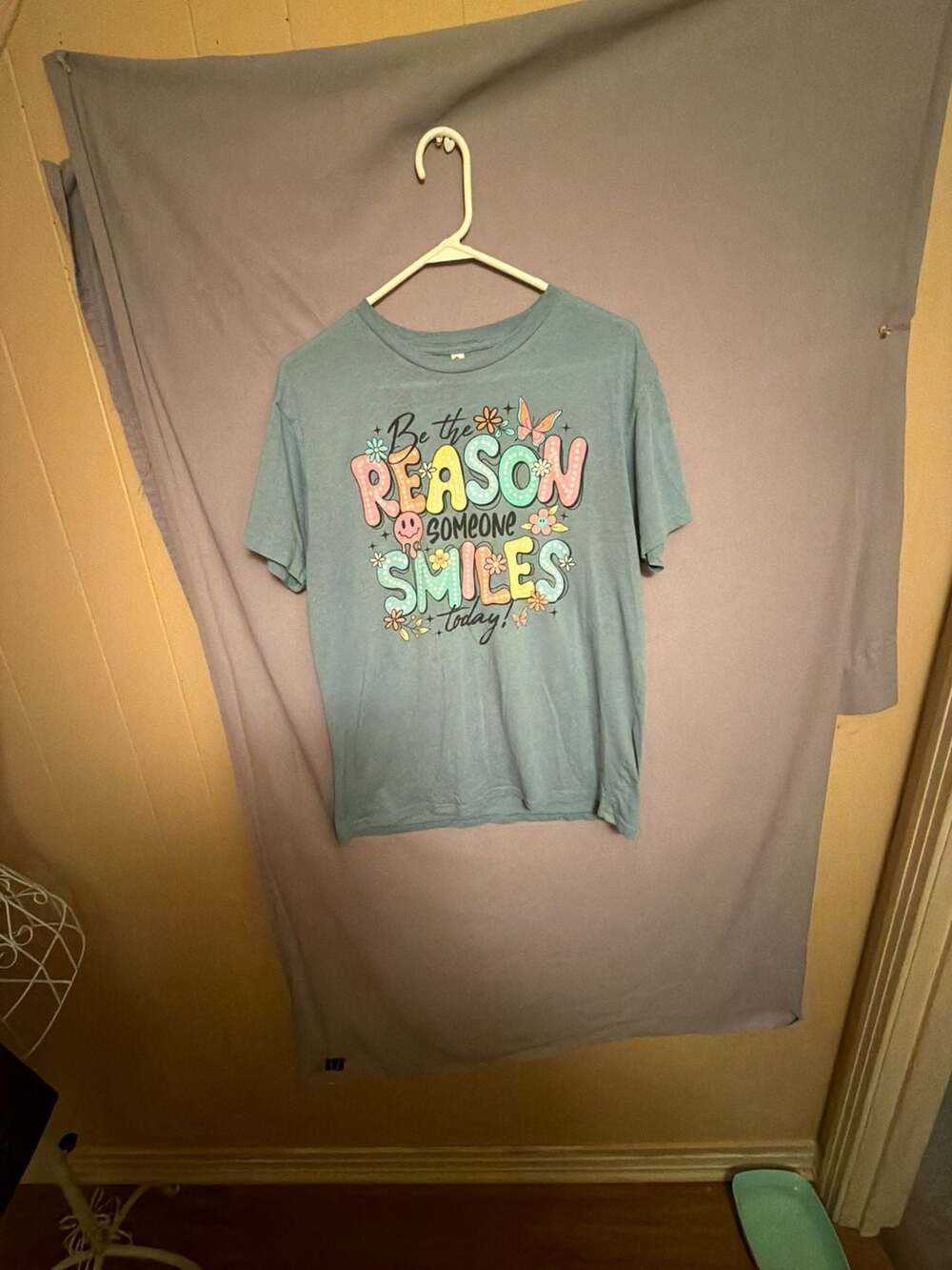 Love in Faith Be The Reason Tee Size L Blue Graphic T-Shirt